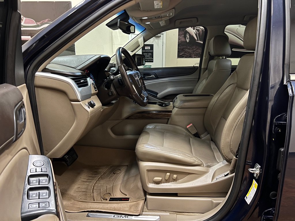 Used 2019 GMC Yukon SLT w/ Premium Edition RWD image 14