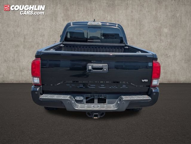 Used 2019 Toyota Tacoma TRD Sport w/ Technology Package AWD/4WD image 6