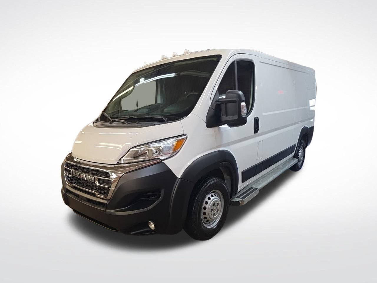 Used 2025 RAM ProMaster 2500 w/ U-Haul Equipment Group FWD image 4