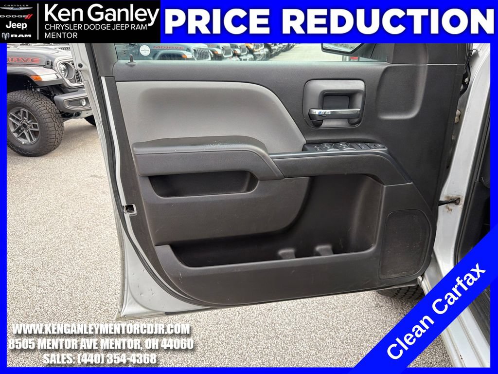 Used 2018 Chevrolet Silverado 1500 Custom w/ Custom Value Package AWD/4WD image 10