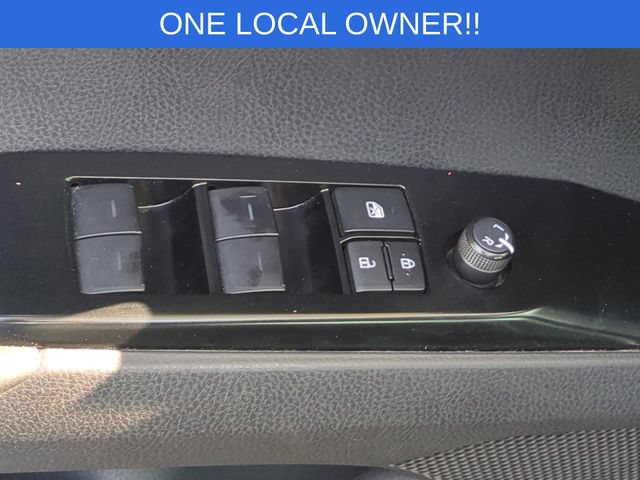 Used 2025 Toyota Camry LE w/ Convenience Package FWD image 14