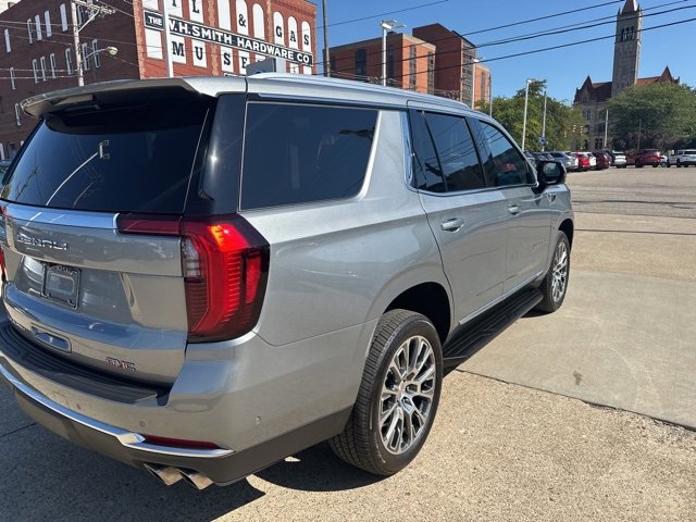 Certified 2025 GMC Yukon Denali w/ LPO, Floor Liner Package image 9