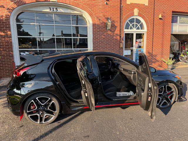Used 2020 Hyundai Veloster N w/ Performance Package FWD image 28