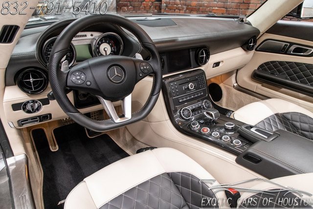 Used 2014 Mercedes-Benz SLS AMG GT Roadster w/ Designo Style Package image 33
