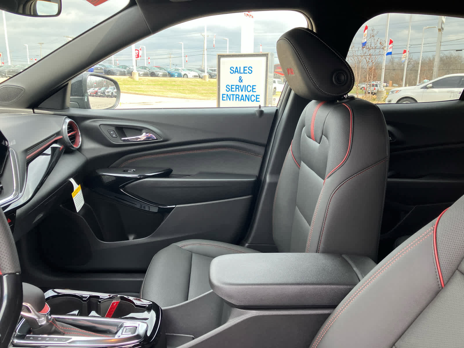 New 2026 Chevrolet Trax RS w/ Driver Confidence Package image 10