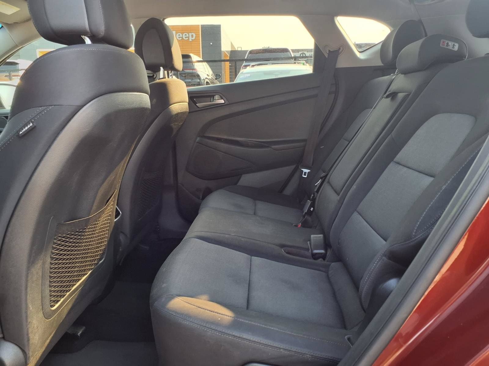 Used 2018 Hyundai Tucson Sport FWD image 12