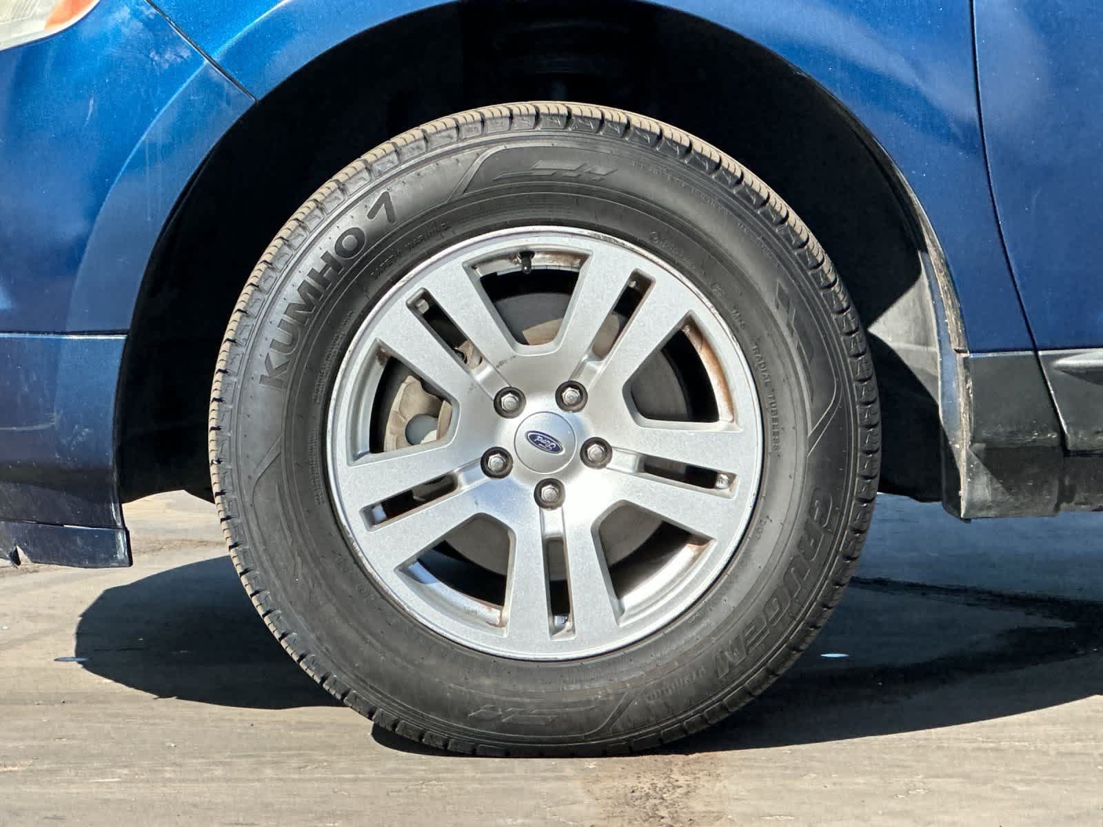 Used 2010 Ford Edge SE FWD image 25