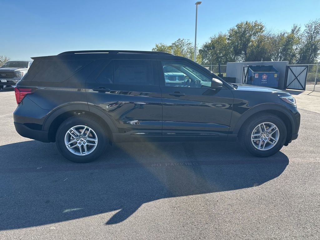 New 2026 Ford Explorer Active image 9