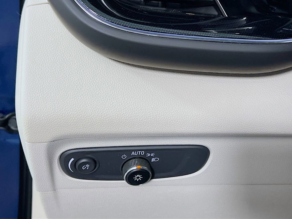 Certified 2023 Buick Envision Essence AWD/4WD image 9