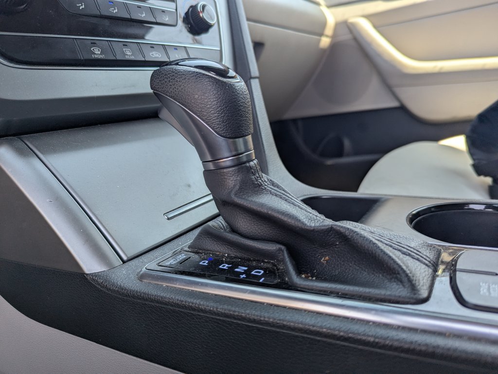 Used 2015 Hyundai Sonata SE w/ Option Group 09 FWD image 14