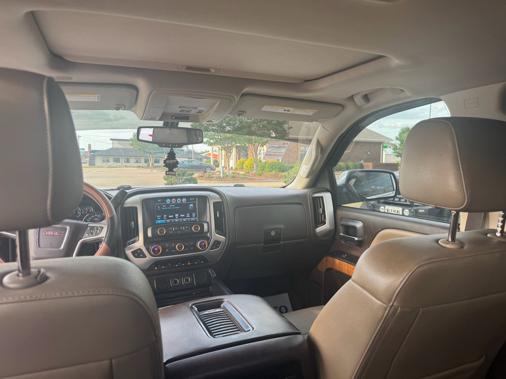 Used 2018 GMC Sierra 1500 SLT w/ SLT Preferred Package AWD/4WD image 15