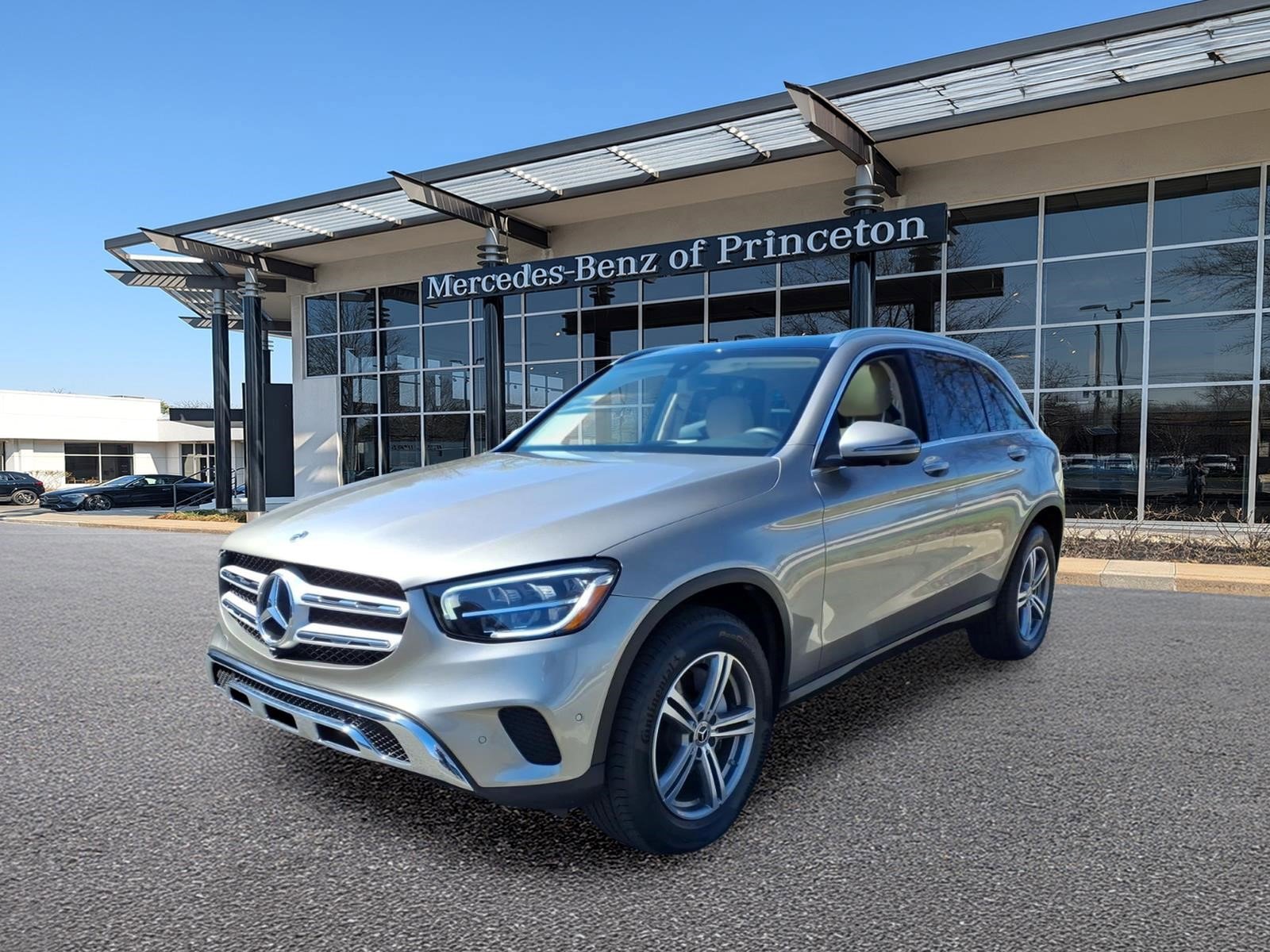 Used 2021 Mercedes-Benz GLC 300 4MATIC image 7