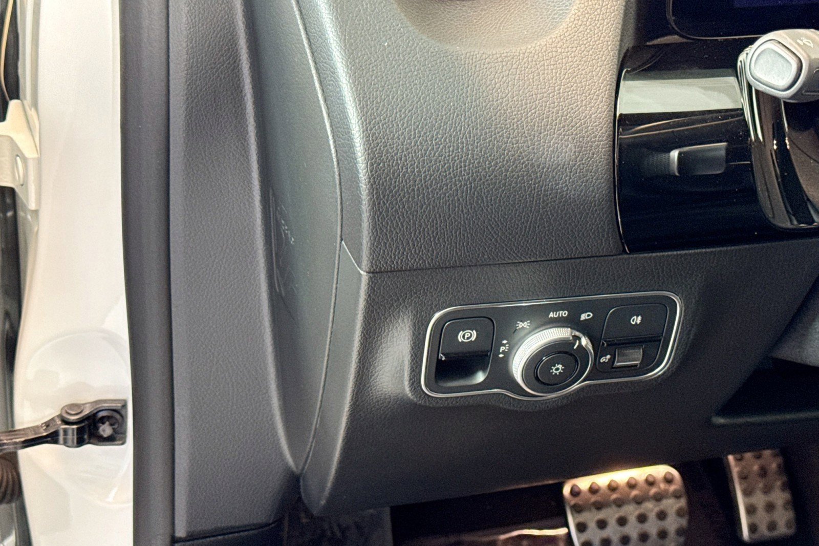 Certified 2025 Mercedes-Benz GLA 250 4MATIC image 10