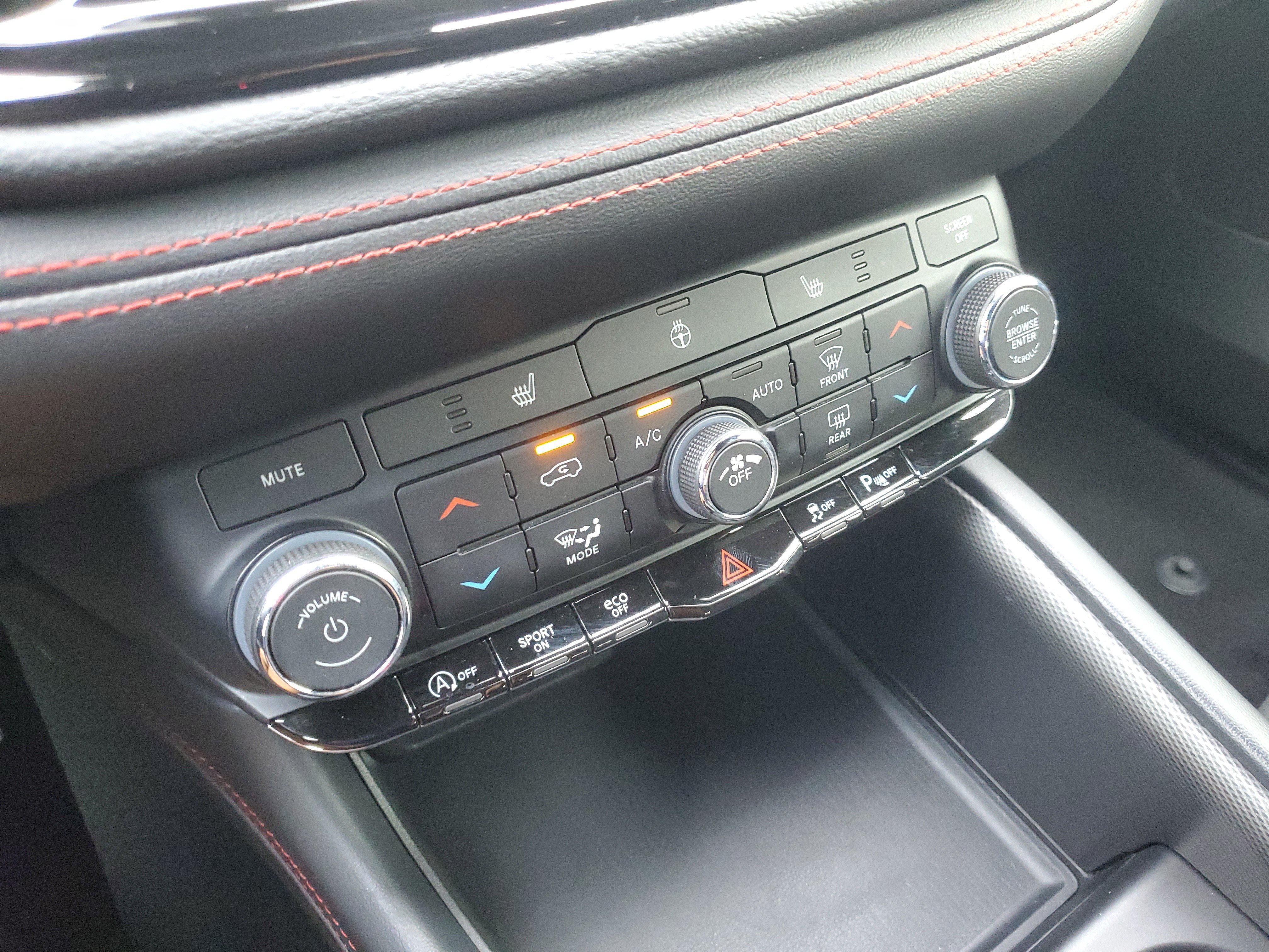 Used 2023 Dodge Durango GT w/ Blacktop Package RWD image 22
