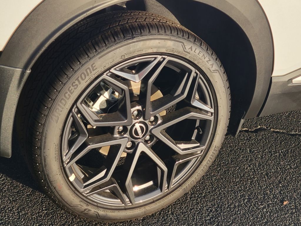 New 2026 Nissan Kicks SR w/ SR Premium Package image 3