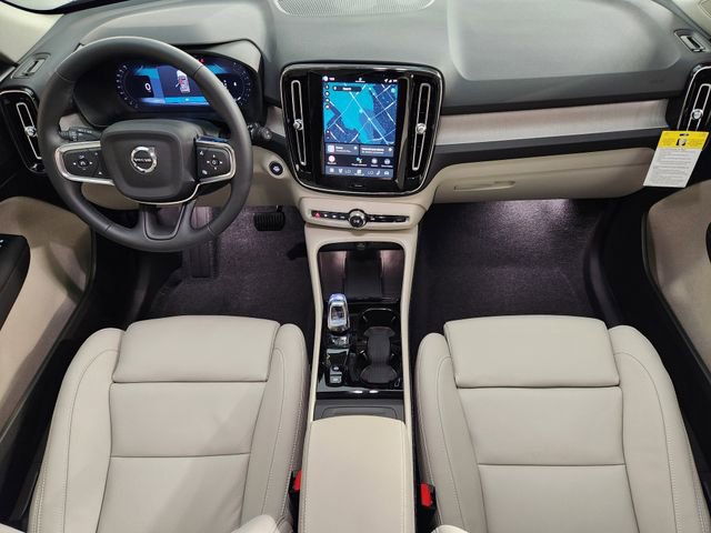 New 2026 Volvo XC40 B4 Plus w/ Protection Package Premier FWD image 4