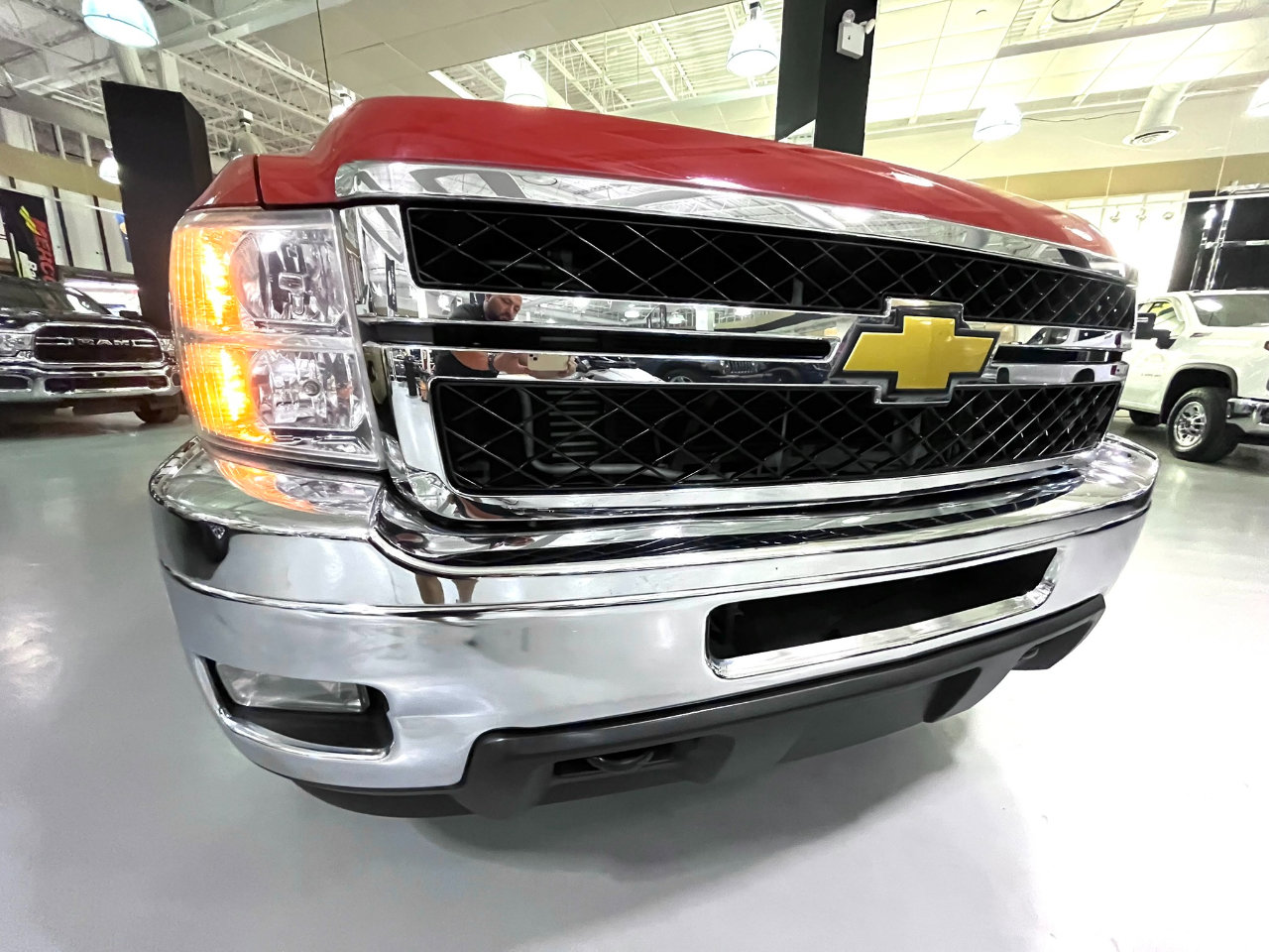 Used 2013 Chevrolet Silverado 3500 LTZ w/ LTZ Plus Package image 8