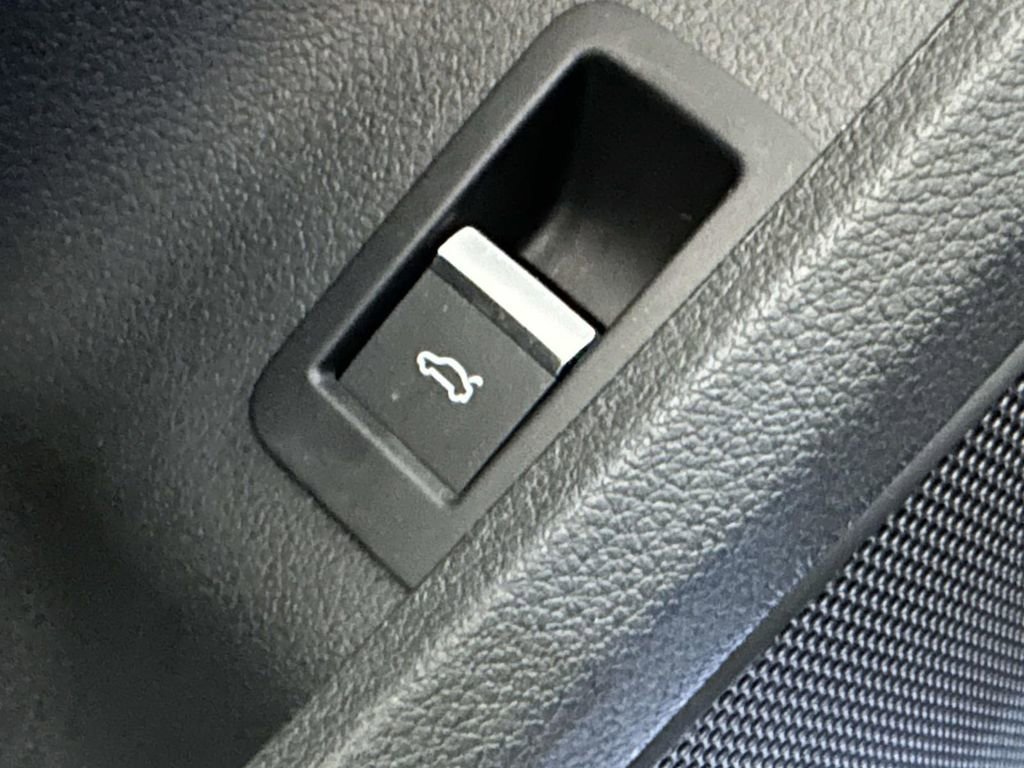 Used 2024 Audi A5 2.0T Premium w/ Convenience Package image 21