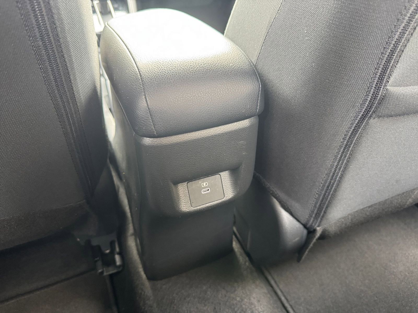 Used 2025 Nissan Versa SV FWD image 22