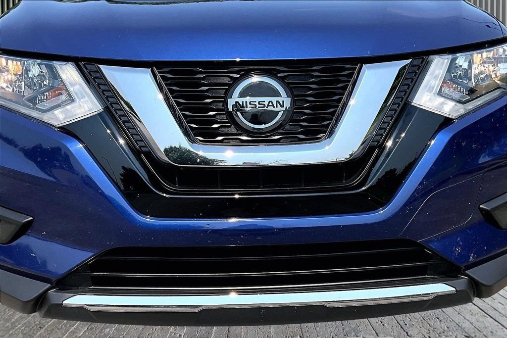 Used 2018 Nissan Rogue S AWD/4WD image 28