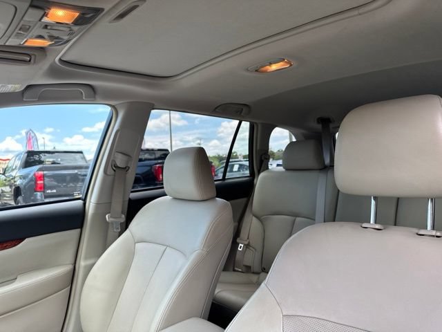 Used 2012 Subaru Outback 3.6R Limited w/ Moonroof Pkg AWD/4WD image 25