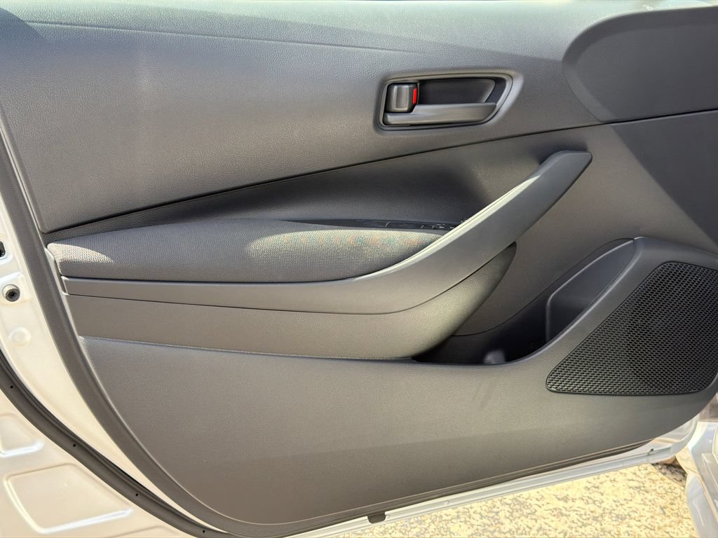 Used 2026 Toyota Corolla LE FWD image 12