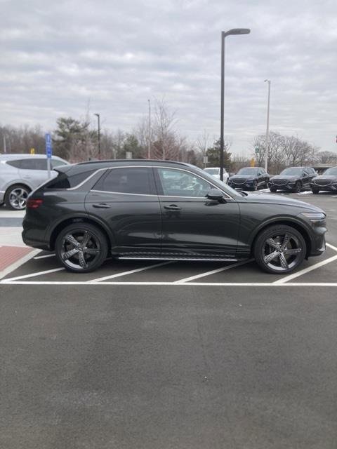 Used 2025 Genesis GV70 3.5T Sport w/ Sport Advanced Package image 7