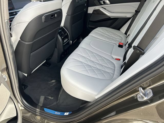 Used 2026 BMW X5 sDrive40i RWD image 17