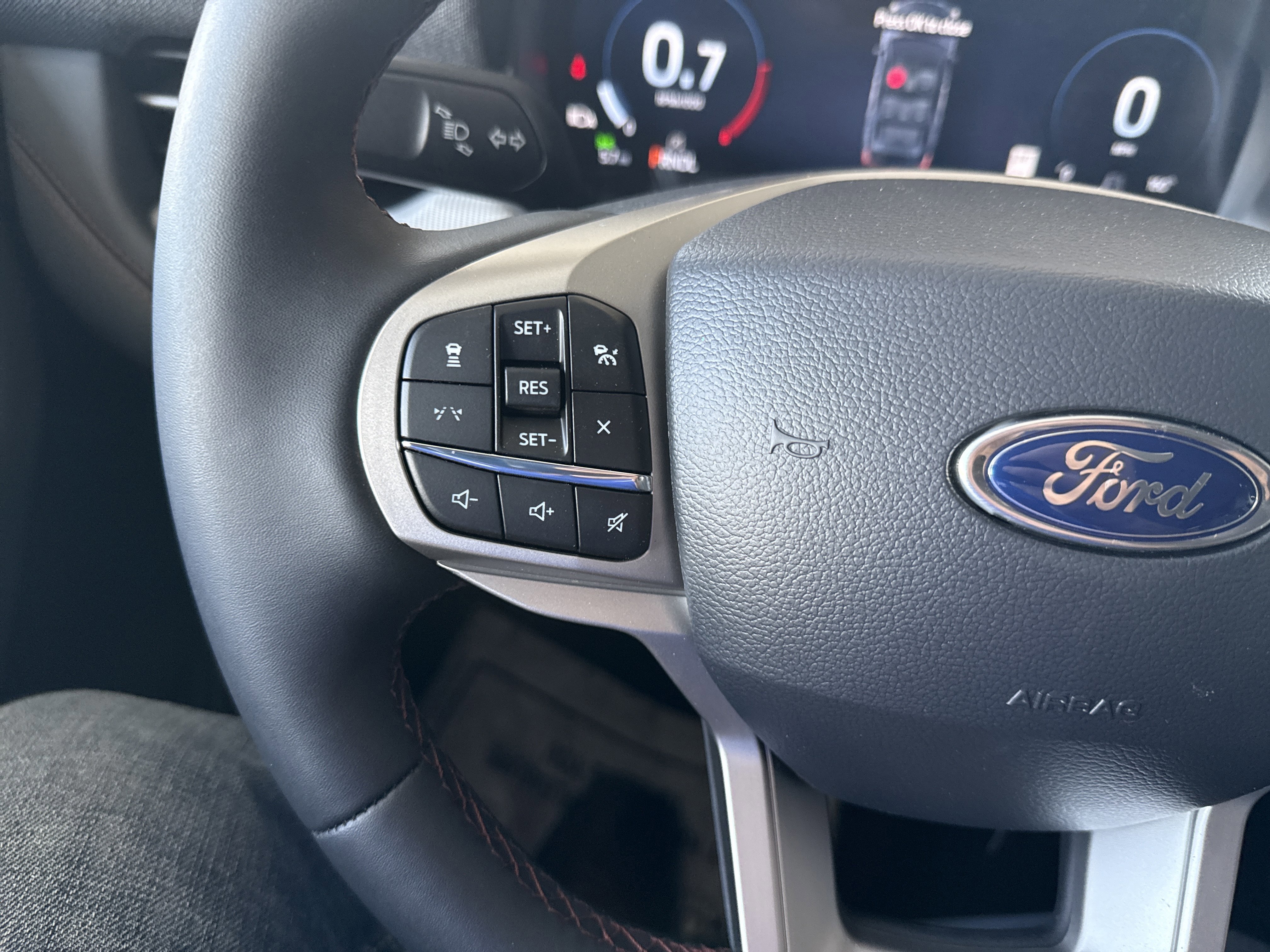 New 2026 Ford Explorer Active w/ Active Comfort Package image 30