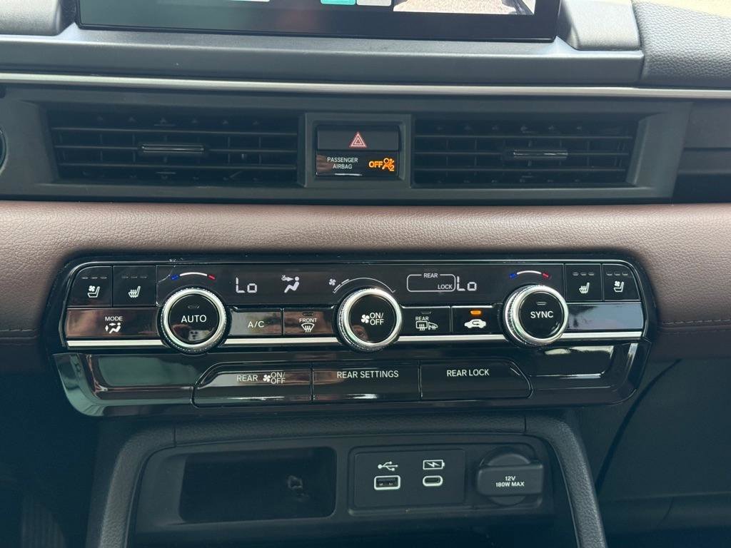 Used 2023 Honda Pilot Elite image 21