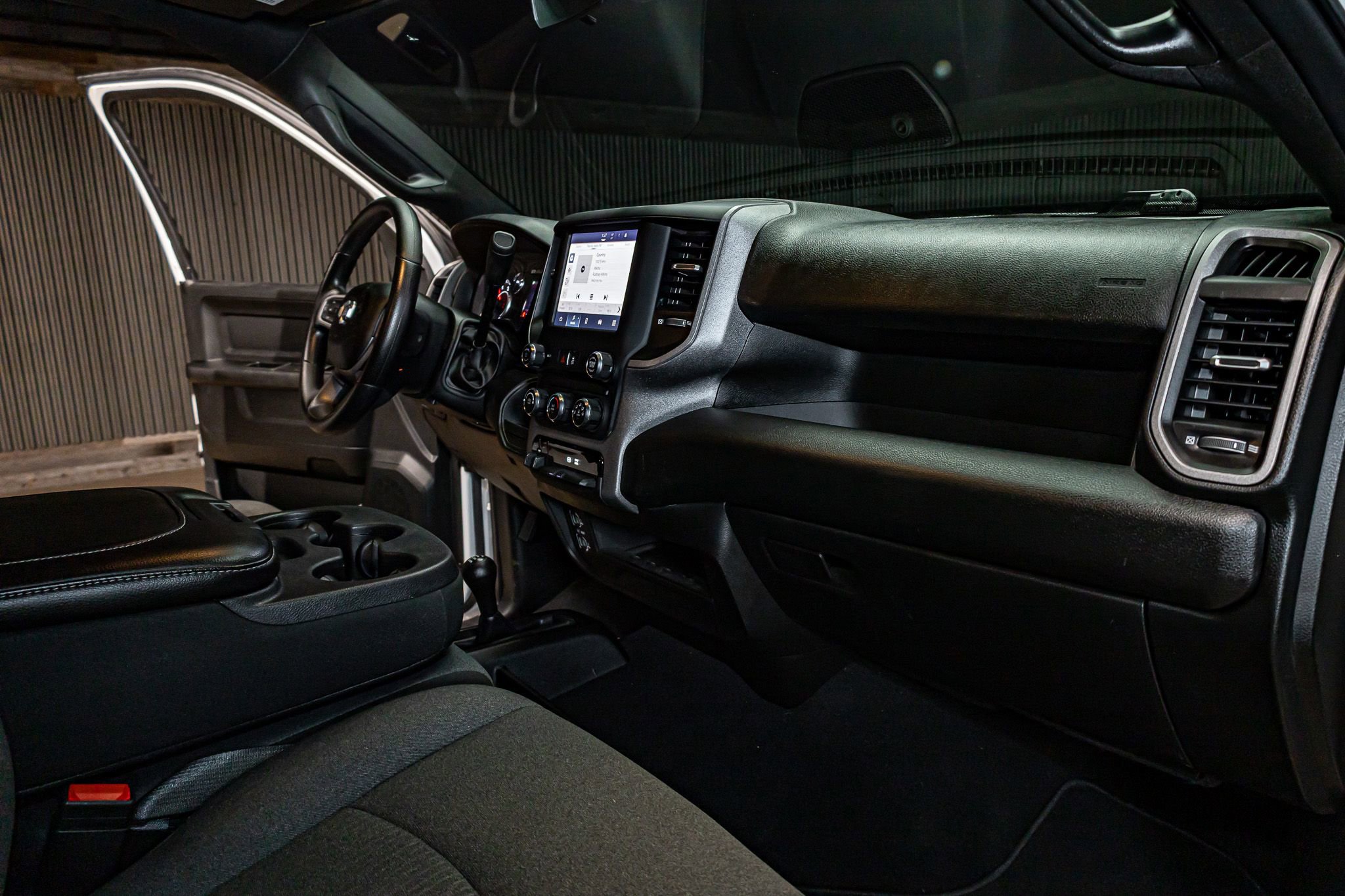 Used 2024 RAM 3500 Tradesman w/ Chrome Appearance Group image 21