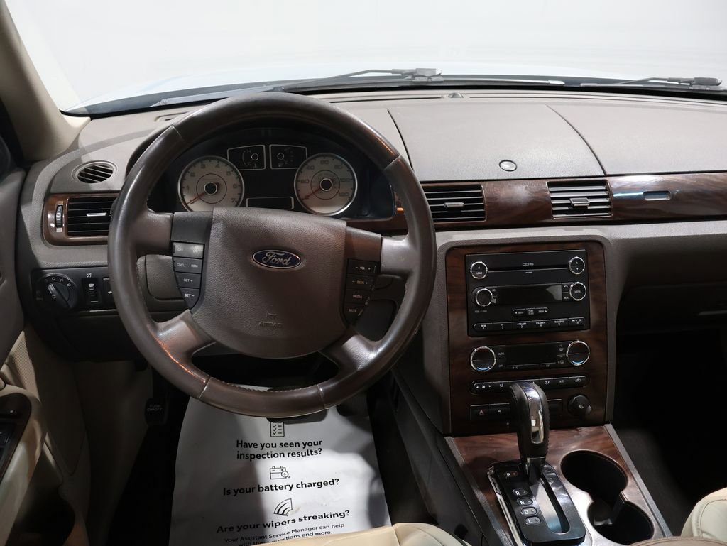 Used 2008 Ford Taurus SEL image 18