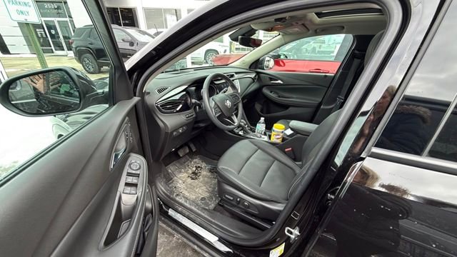 Used 2023 Buick Encore GX Essence w/ Advanced Technology Package image 2