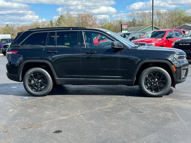 New 2026 Jeep Grand Cherokee Altitude AWD/4WD image 45