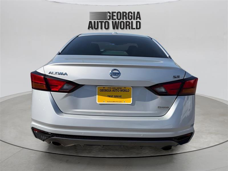 Used 2020 Nissan Altima 2.0 SR FWD image 11