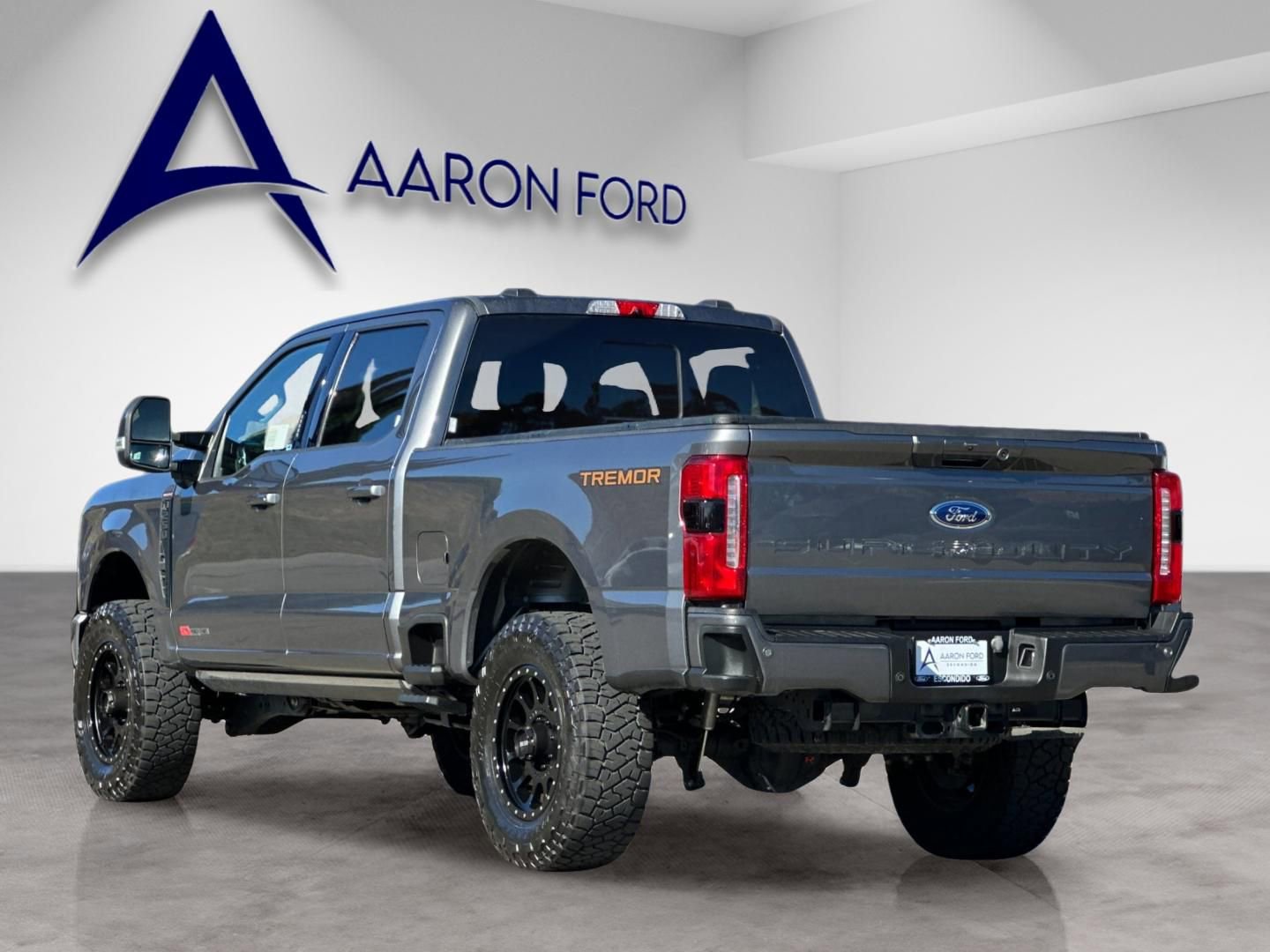Used 2023 Ford F250 Lariat w/ Lariat Ultimate Package image 4