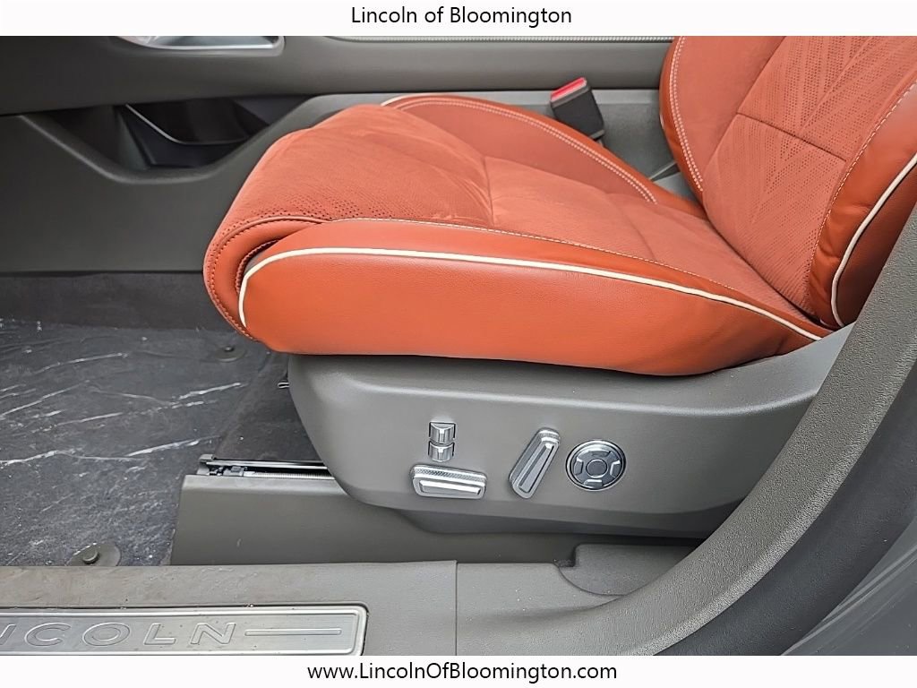 New 2024 Lincoln Nautilus Black Label w/ Jet Appearance Package (87T) image 18