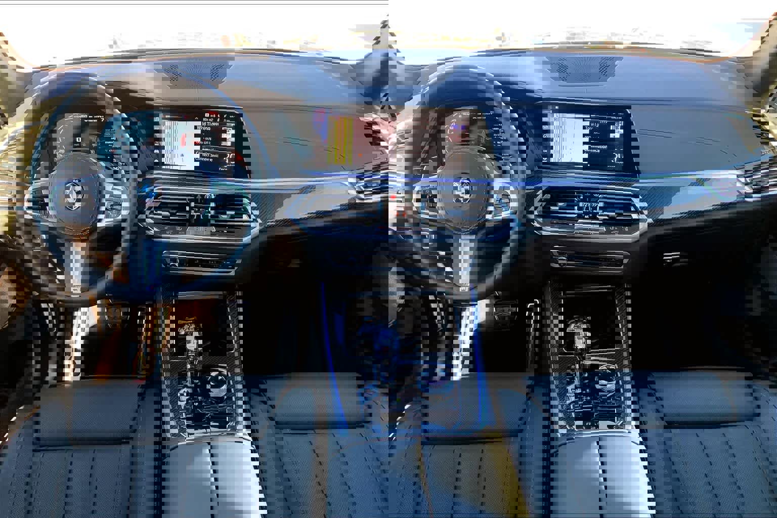 Used 2021 BMW X5 M50i w/ Executive Package image 30