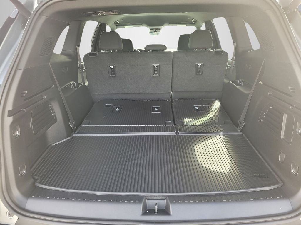 New 2026 GMC Acadia Elevation w/ Black Edition AWD/4WD image 7