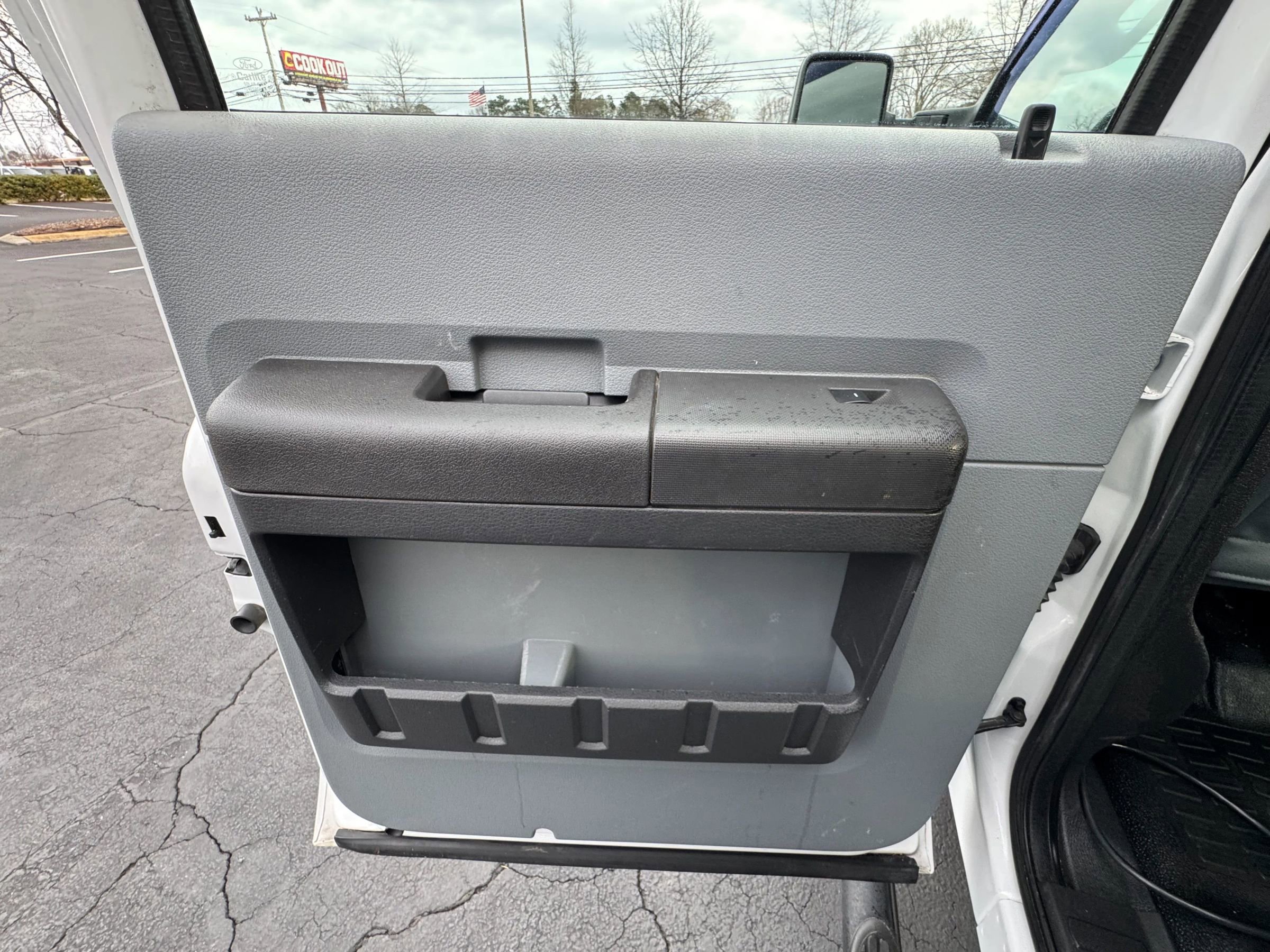 Used 2016 Ford F450 XL w/ Power Equipment Group image 19