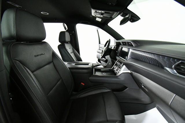 Used 2021 GMC Yukon XL Denali image 22