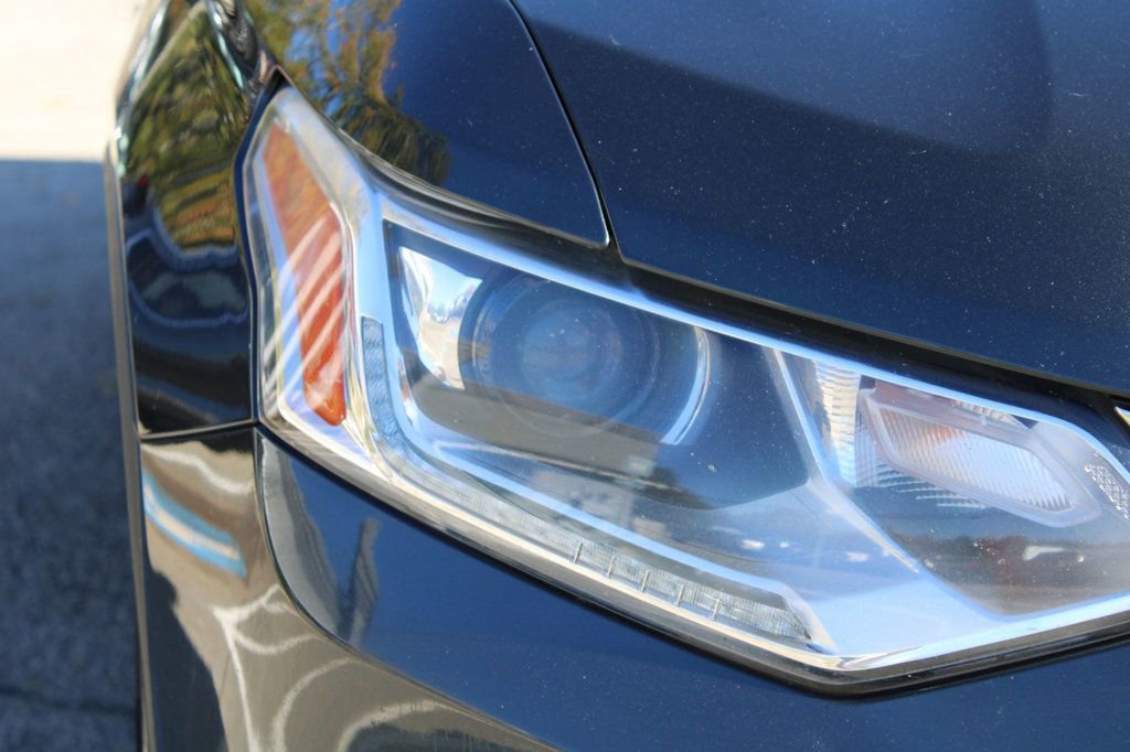 Used 2018 Chevrolet Traverse LT image 34