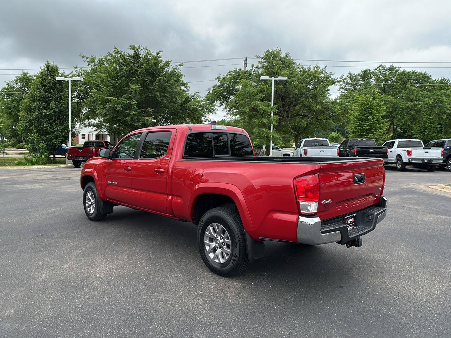 Used 2016 Toyota Tacoma SR5 w/ SR5 Appearance Package (SN) AWD/4WD image 15