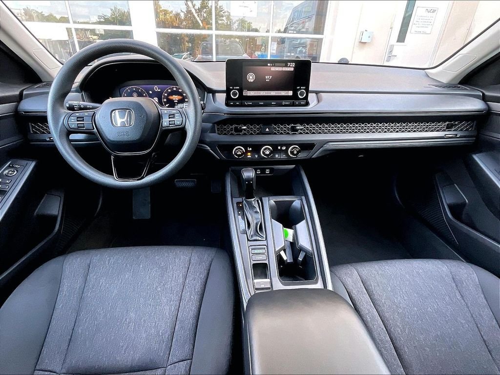 Used 2023 Honda Accord LX image 21