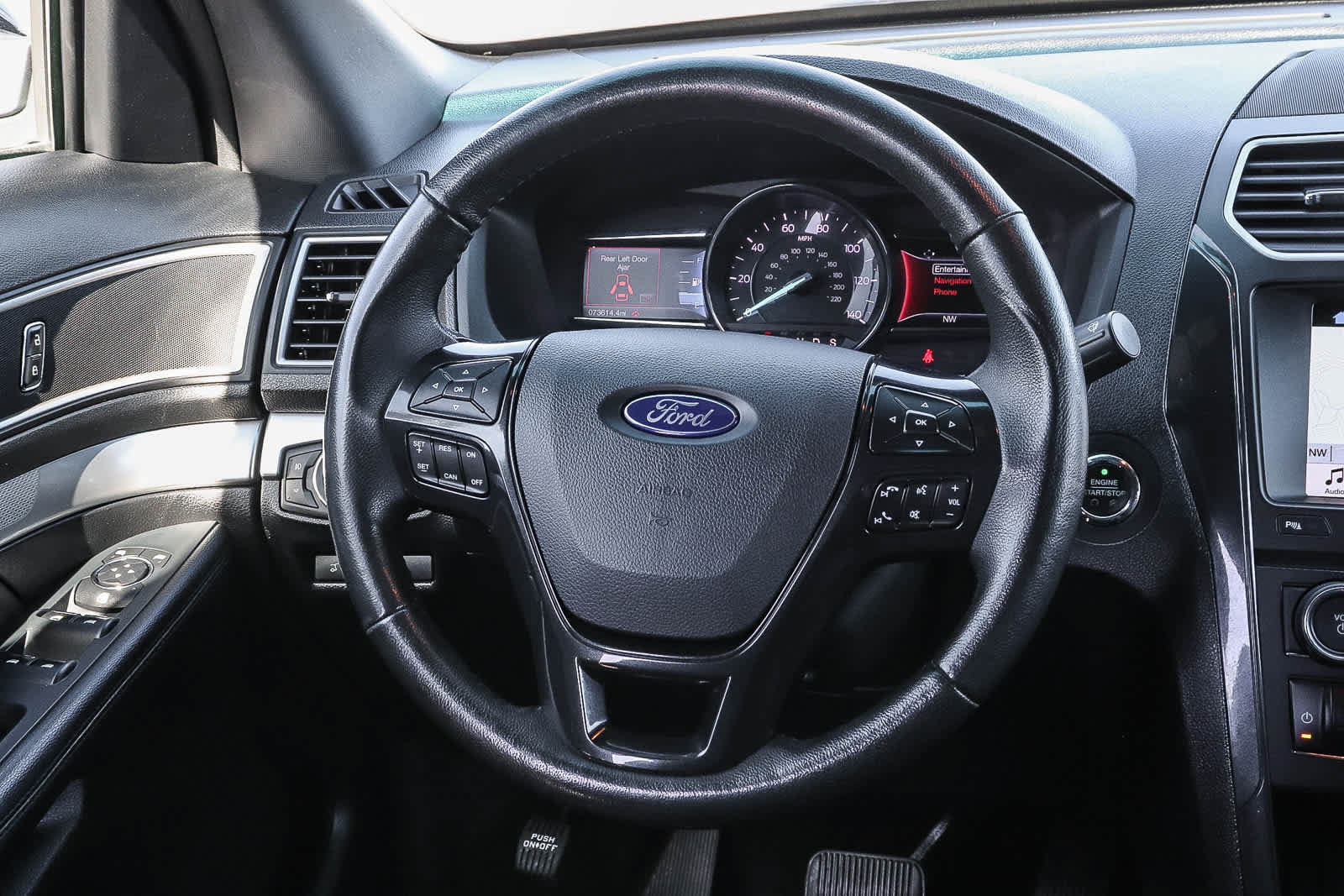 Used 2017 Ford Explorer XLT w/ Equipment Group 202A FWD image 20