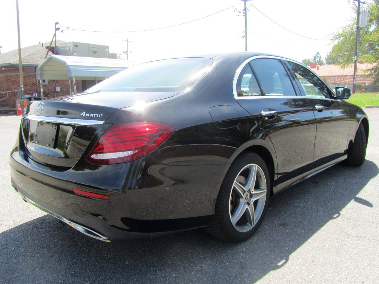 Used 2017 Mercedes-Benz E 300 4MATIC image 10