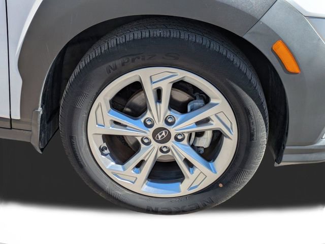 Used 2022 Hyundai Kona SEL image 11