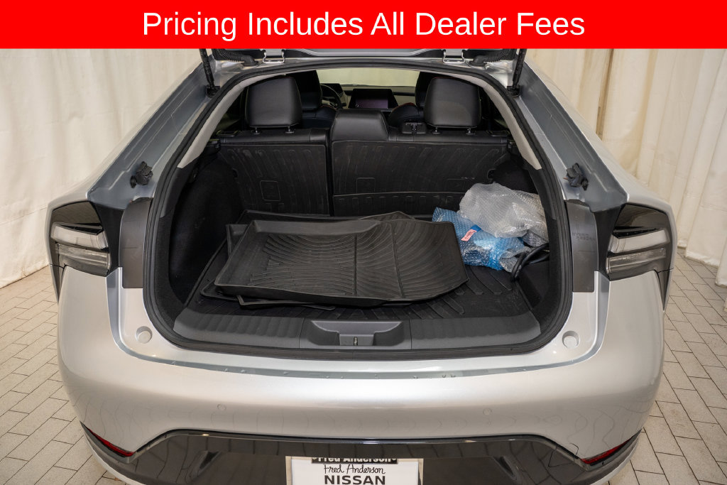 Used 2025 Toyota Prius Plug-In Hybrid FWD image 5