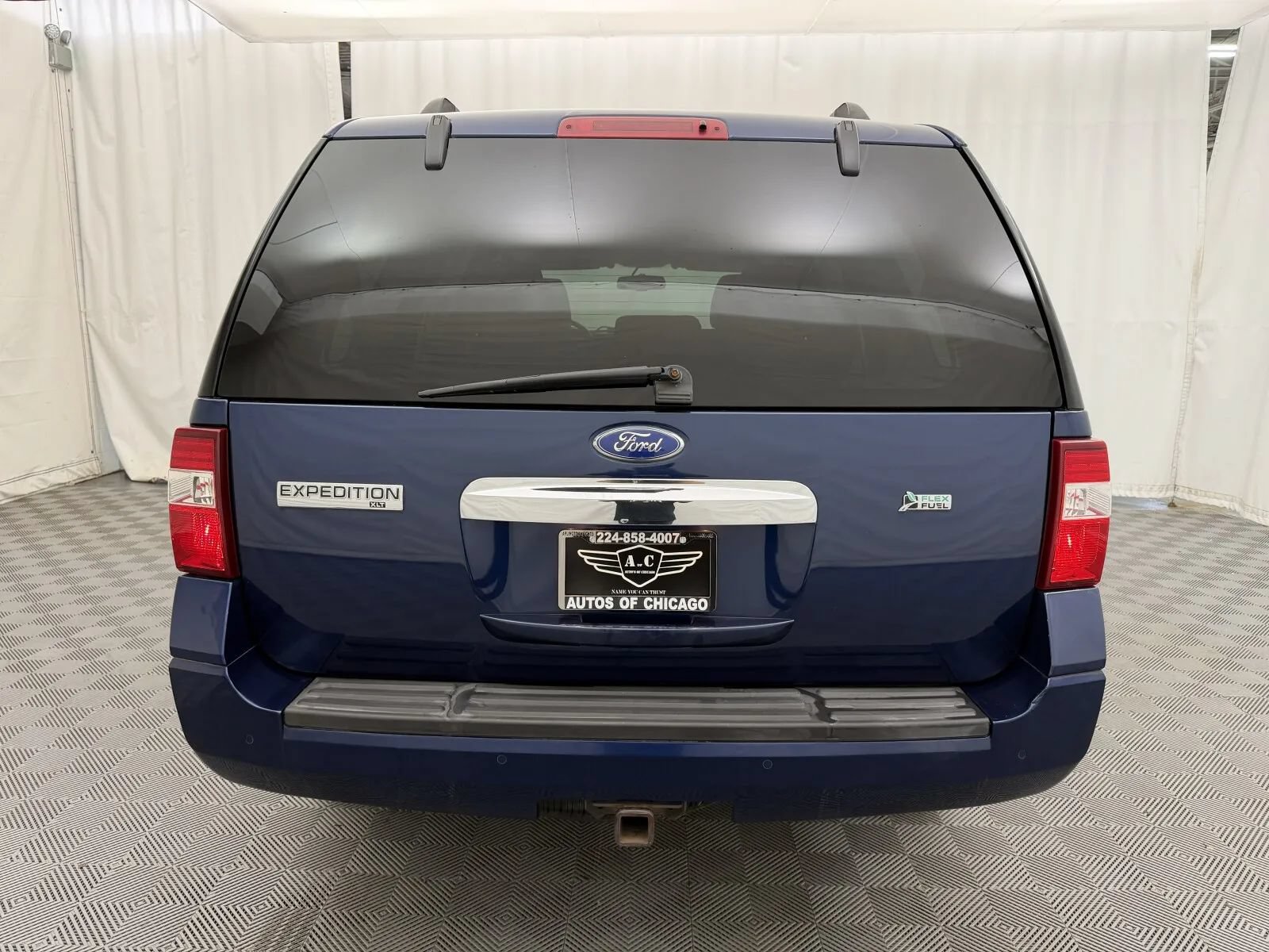 Used 2011 Ford Expedition XLT AWD/4WD image 6