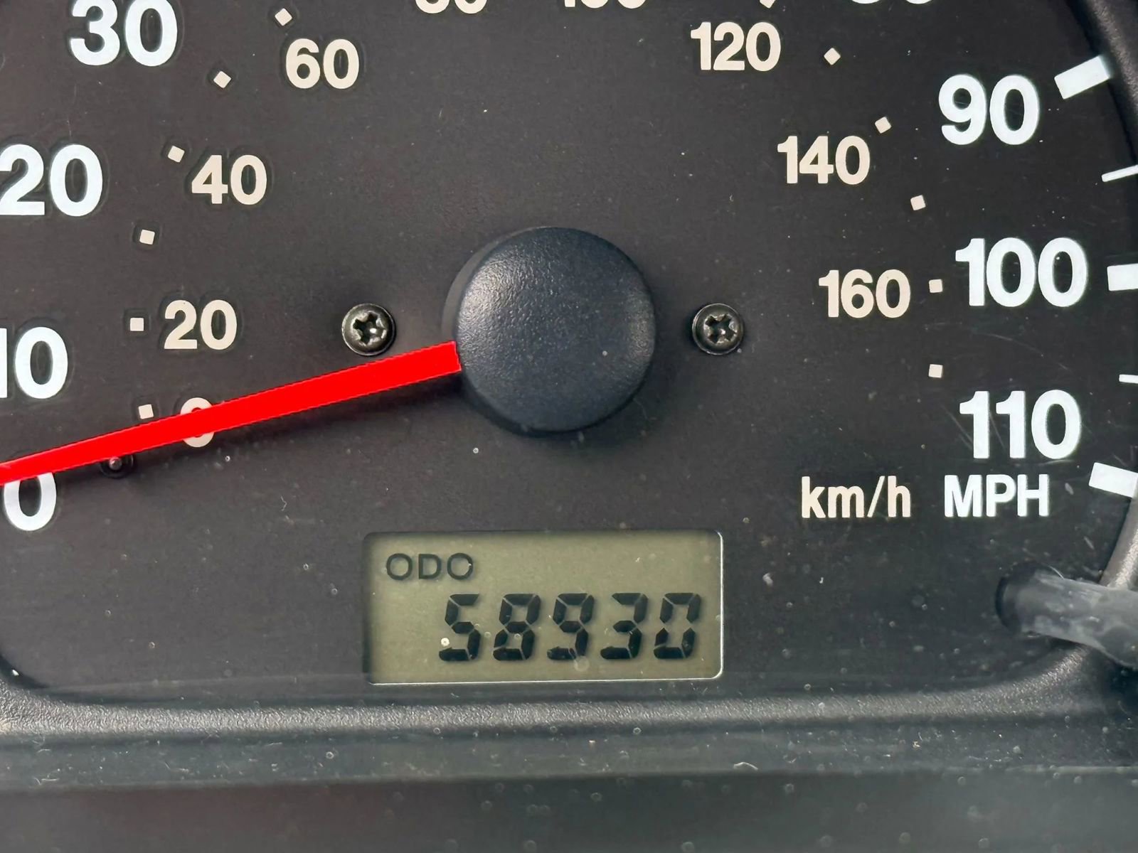 Used 2003 Chevrolet Tracker 4WD Convertible image 24